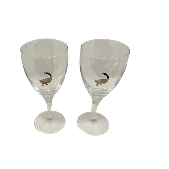 Goose Island Stemmed Beer Glasses - Picture 5 of 5